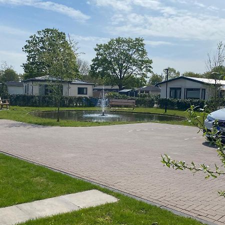 Ferienhaus Luxchalet #Vaju Lathum# Am See, Strand, Pool, Nationalpark Exteriér fotografie